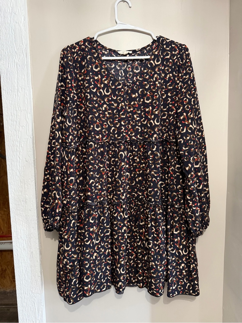 easel Black Leopard Tiered Long-Sleeve Dress with Cream and Red Spots